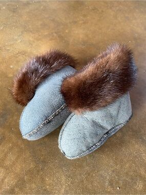 Newborn 0-3M Leather Suede Handcrafted Moccasin Boots Mink Fur Trim